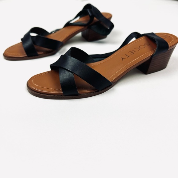 Social Standard Savannah Strappy Ankle Leather Block Heel Sandal - Picture 4 of 10